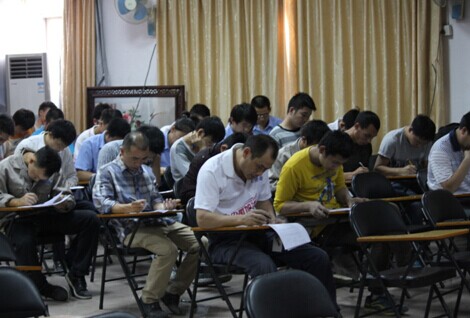 �͵�ʿͿ���e�а�ȫ֪�R(sh��)��(j��ng)ِ