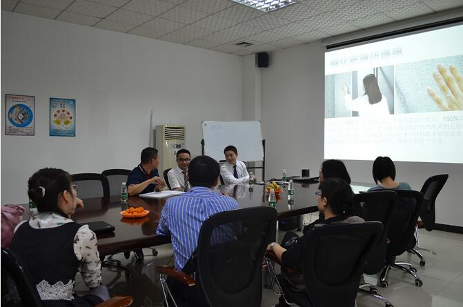 萊博頓淋浴房喜迎多家知名媒體到訪