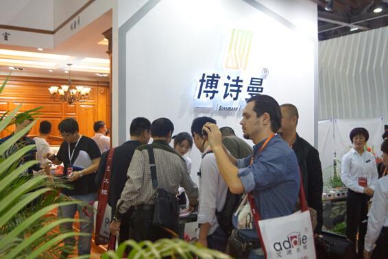 �Wҫȫ�� ��Ԋ��2015�¹�չ�`�����Ʒ�ƾ���