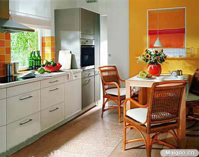 �N�����g���Ϲ��� С��(h��)�ʹ�N��