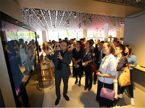 �Գք�(chu��ng)�°l(f��)չ�������Ҿ��ھ��Ƴ����g���Ʒ���(w��)