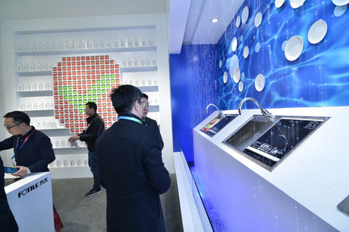 ϴ��C�ɏN��Ј����ǮaƷ ��̫ˮ��ϴ��C������עĿ