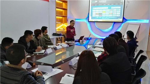 2017�ꄓ(chu��ng)������������� ��Ӣ�R��Ʒ�ƠI(y��ng)�N��ӑ��(hu��)