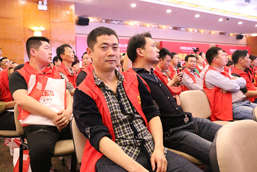 �������缉(j��)�e������Ʒ�� �Ŀ�ʿ�վoȭ�^Ŭ����