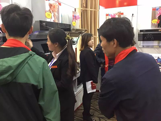 ���x���˹�(ji��)�܏N�l(w��i)��Ʒ�l(f��)�����A�M�ɹ�