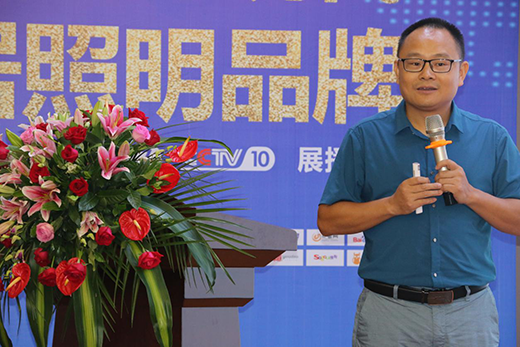 Ⱥ����������˶��������o��(sh��)Ӣ�۸�(j��ng)����