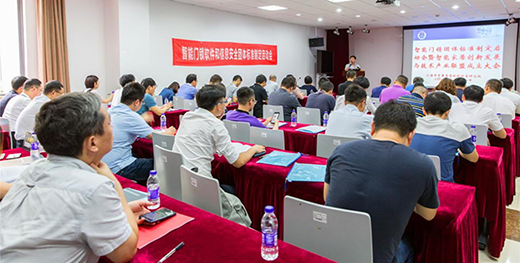 ���������i��(d��ng)�x�������T(m��n)�i�F(tu��n)�w��(bi��o)��(zh��n)��݆�λ