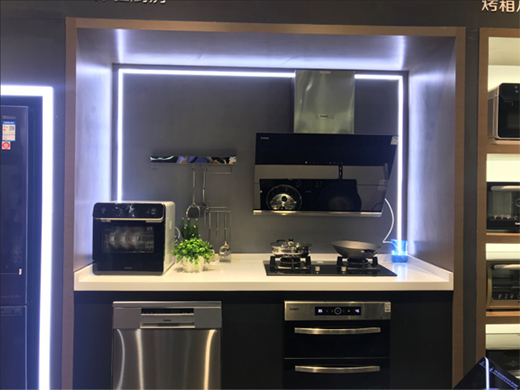 ���m�ˡ��Ї���һ�YƷչ������ �����늑{����ٍ�˚�