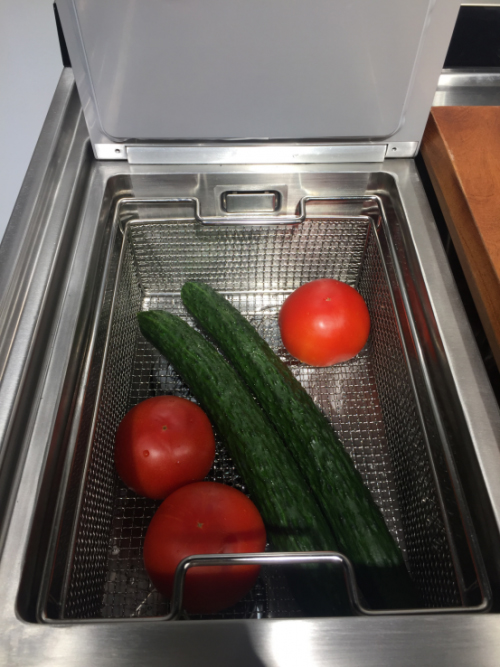 ���Ї�ʮ��ϴ��C(j��)Ʒ�ơ������������N��߀�o�F(xi��n)����ͥ