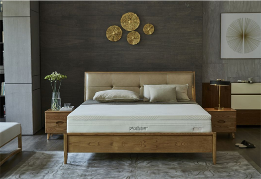 ����Ȼ���|����׷��(m��ng)�������ē������˯���_(k��i)ʼ