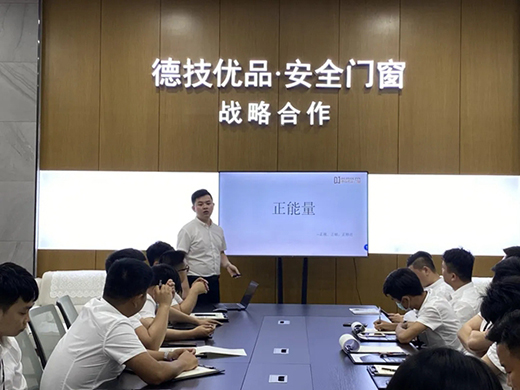 �¼���(y��u)Ʒ�T��|������Ī�󡱻��(d��ng)�����xĻ!