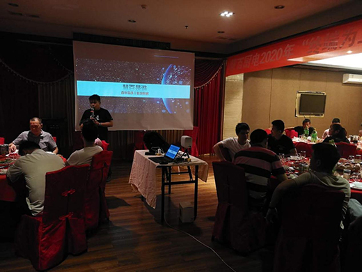 �K�˞��� �۰ُN�Ʒ���ƽ��(hu��)(���վ)�A�M��Ļ