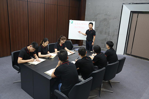 ���ʮɫ�������ơ��������L���������ߺ����M���K