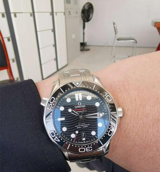 �Pע�W���ѣ����F(xi��n)���뺣�R300�ם�ˮ��