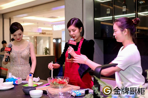 ���ƏN���21�÷��ռ�ʢ�󆢄���Ů���w�Țg�������!