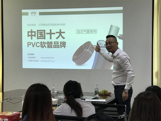 �f(xi��)ͬ�^�M �ƵZǰ�� �|��I(y��)�վ�Ӣ�������A�M��Ļ