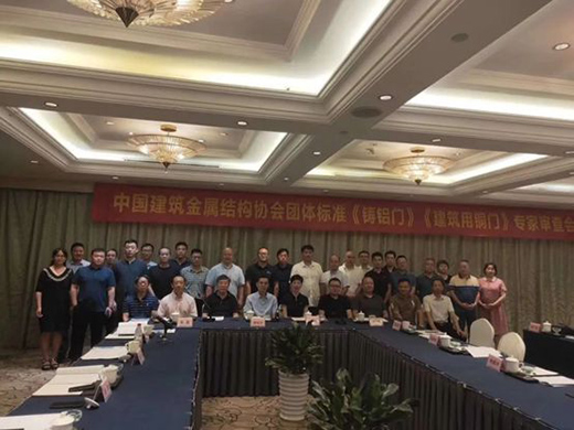 �����T�I(y��)�f(xi��)�k������(d��o)�������~�T�F(tu��n)�w��(bi��o)��(zh��n)�����(hu��)�A�M�e�k