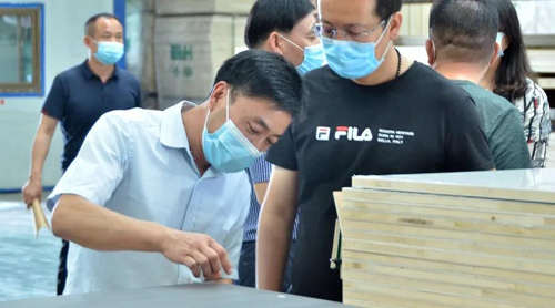 �A����о�壺��ľ�ǧ����һ�ο�Խ�������������