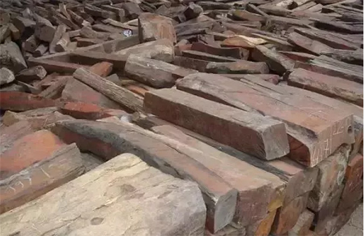 ���ϼtľ������t��֦����ľ�ĳ���tɫ����t��֦һ�㎧���ζ