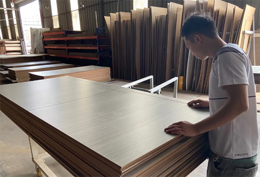 �������Ĩ� ������ľ�T������(x��)������(y��n)ץ���a(ch��n)