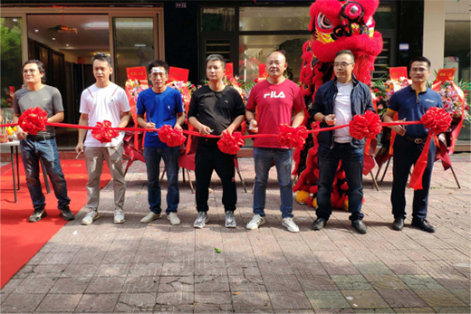 ����ʢ�� ���R�������ҷ�ɽ��ˮ�µ�ɹ��_�I(y��)