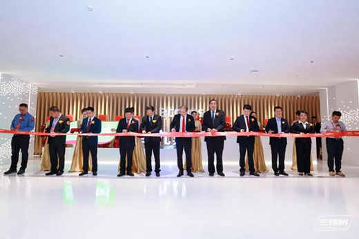 ���Ø�Ϳ�ϼ��ه��H���D(zhu��n)�����V�����ĺ�߀��������������