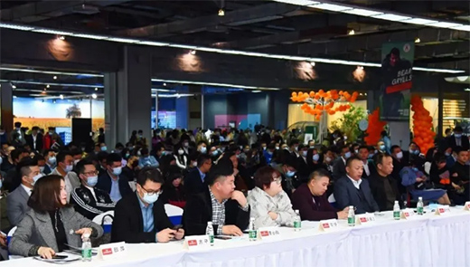 LOUIS LONG�M(j��n)��ˇ�g(sh��)Ϳ�Ϙs�@2020��̫�Ҿ��O(sh��)Ӌ����Ʒ��