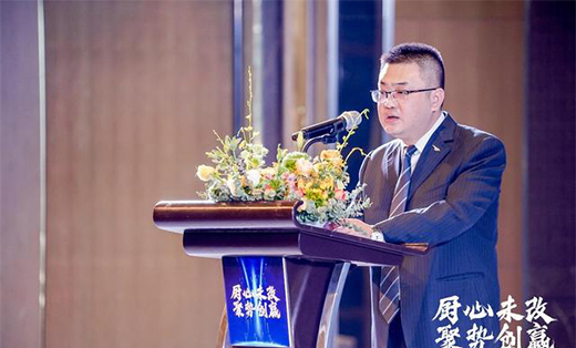 ����R�����f���£�TCL���܏N�l(w��i)�����푡��M�������Y(ji��)̖