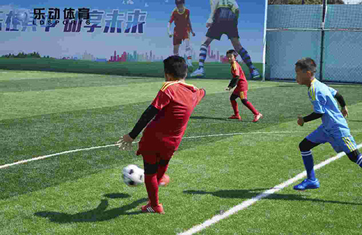 ����(d��ng)�w��У��(n��i)����?q��)���ِ���M(j��n)�еß����