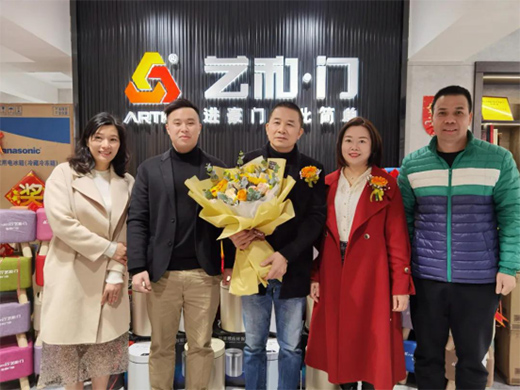 ����ף�R���T�Y��ˇ�͌��u��ʢ���_�I(y��)!