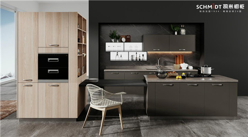 ����˾�י���Ī��˹�جF(xi��n)��(j��ng)�������