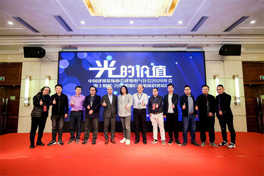 ���b�f(xi��)늚�֕�(hu��)���(hu��)ʢ���e�k���Ƅ�(d��ng)�����I(y��)�������_(t��i)�A