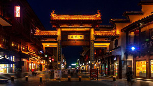 Մ?w��)������������̰l(f��)չ�ĺ�(ji��n)ʷ��δ��(l��i)څ��(sh��)