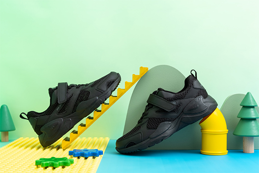 科學(xué)選兒童運(yùn)動(dòng)鞋，助力兒童夏日輕運(yùn)動(dòng)