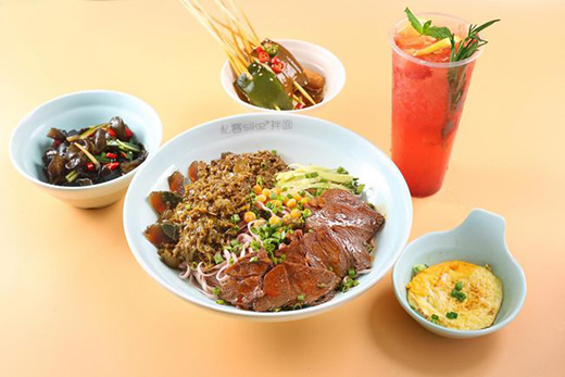 面大師機(jī)器人閃亮登場(chǎng)：特有面向你詮釋何為智能廚房