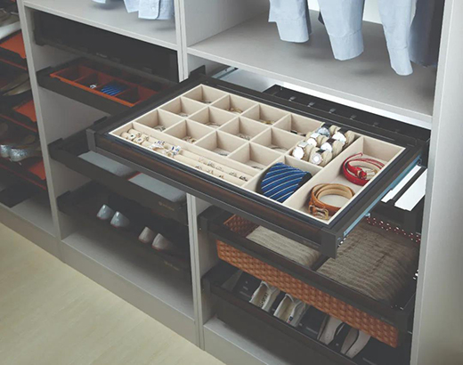 CBDչ�M(j��n)�Еr(sh��)| ģ�K���ռ{��ԽסԽ�ϰa���N����ñ�g