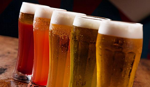 ��˹�Ǳ�����֮���������ռ������ß����c���ӭ������