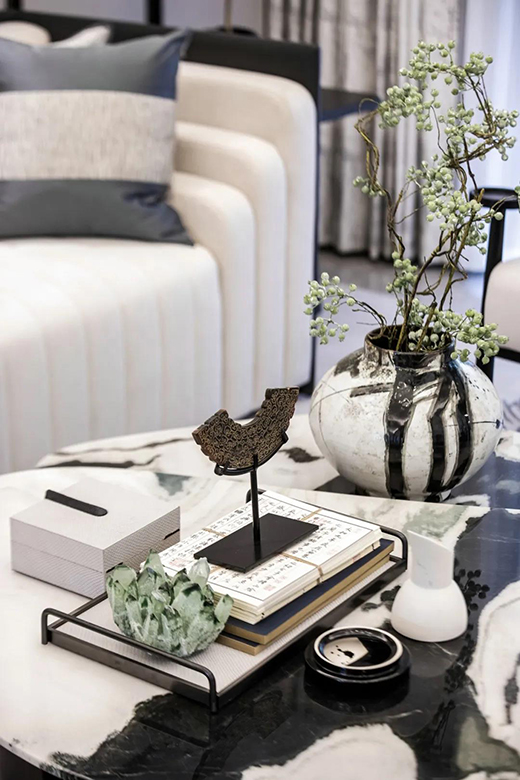 �����¾����������������F(xi��n)����ʽ