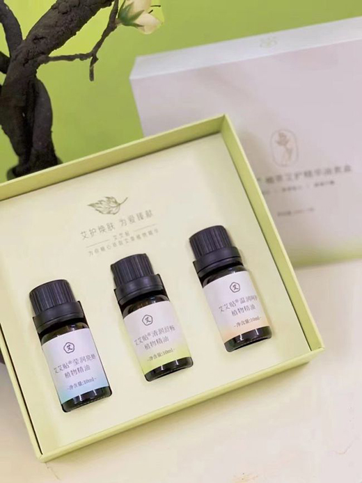 天然植萃、溫和滋養(yǎng)，艾艾貼植萃艾護精華油套盒重磅上市