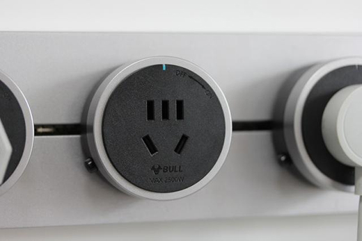 �������Ʒ����(chu��ng)���O(sh��)Ӌ(j��)�Ĺ�ţ�Ƅ�(d��ng)���ڲ���ϵ�y(t��ng)