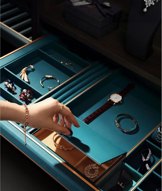 ����BVϵ���ռ{������o�㡰������ñ�g����ͬ���w�(y��n)