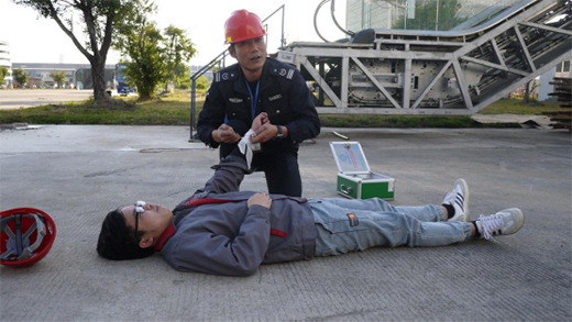 ���ݎ�Ӗ(x��n) ��ʿͨ��ݼ��F(tu��n)�e�k��ȫ��(y��ng)�������ݾ����