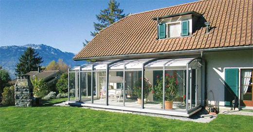 風(fēng)靡各大小區(qū)的伸縮移動陽光房有什么好