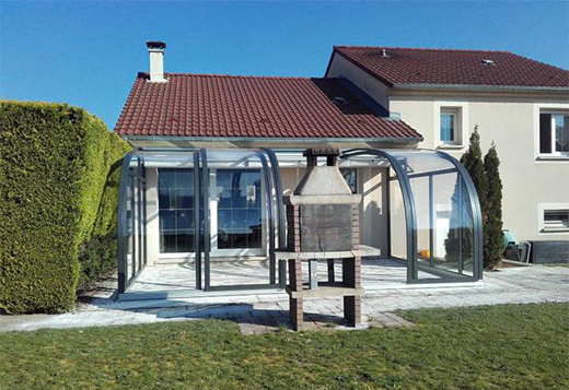 移動陽光房是如何做到良好的防水還能實現(xiàn)自由推拉開合