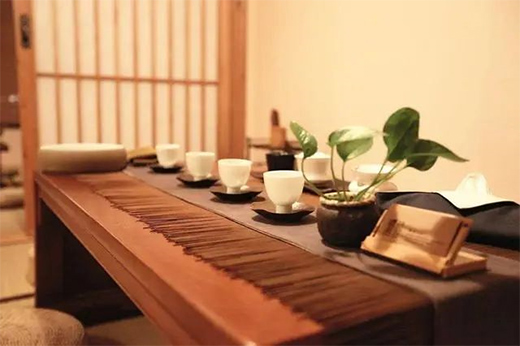 ��Ҿ�������g��������