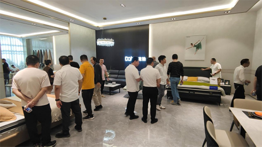 ʢ���_(k��i)�I(y��)!�����Ǹ۴���V�|�ҾӮa(ch��n)�I(y��)6ǧƽ���ǡ��ؘ�(bi��o)!