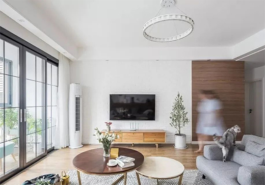 ���m�Բ��ǼҾ������ĺ���