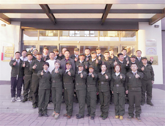 �c¹�ۄ����A�ڽK�� һ����ҾӾ�Ӣ��Ӗ�I�A�M��Ļ